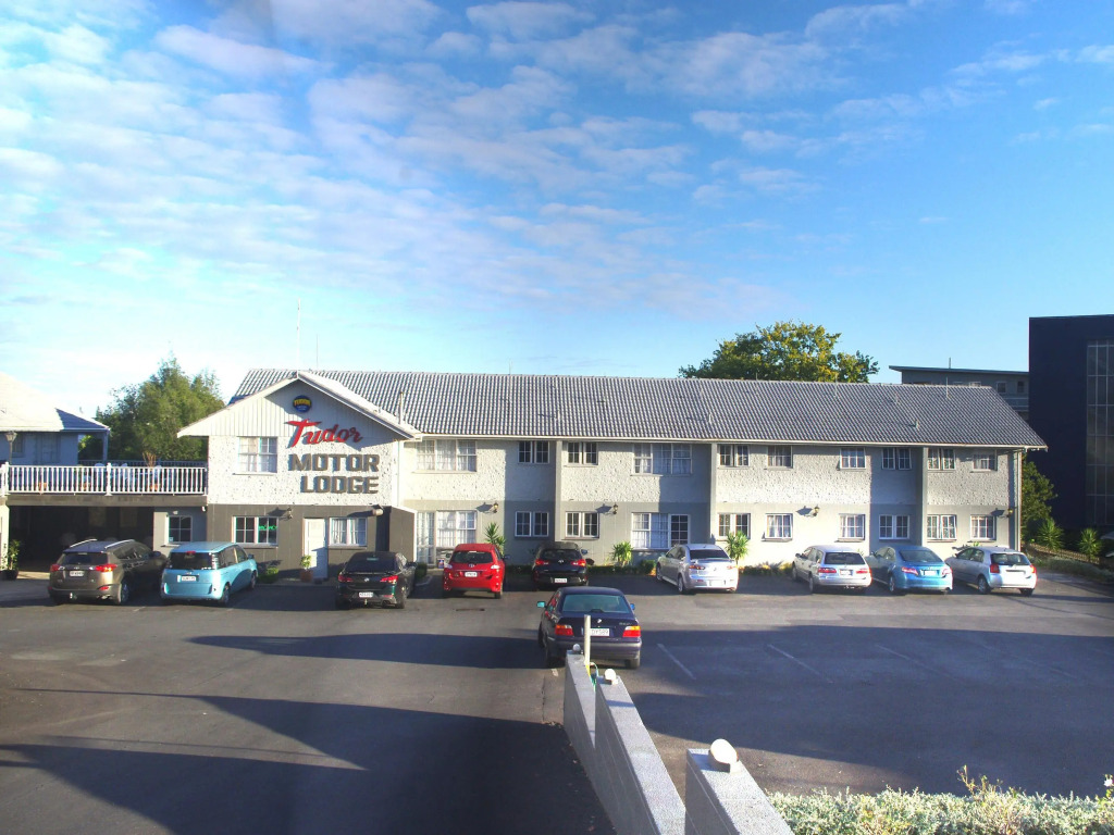 Tudor Motor Lodge
