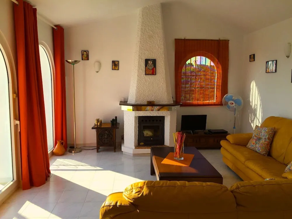 Beautiful Holiday Home in Benajarafe With Swimming Pool
