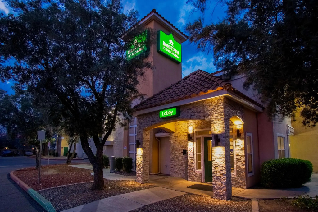 Crossland Economy Studios - Phoenix - Metro - Dunlap Ave.