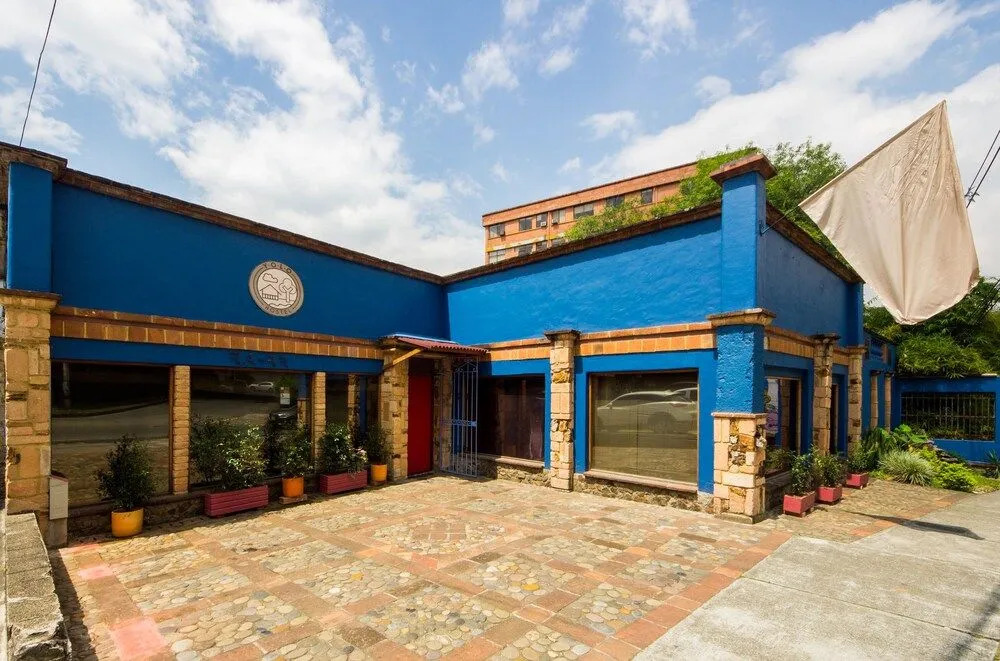 Yolo Hostel Medellin