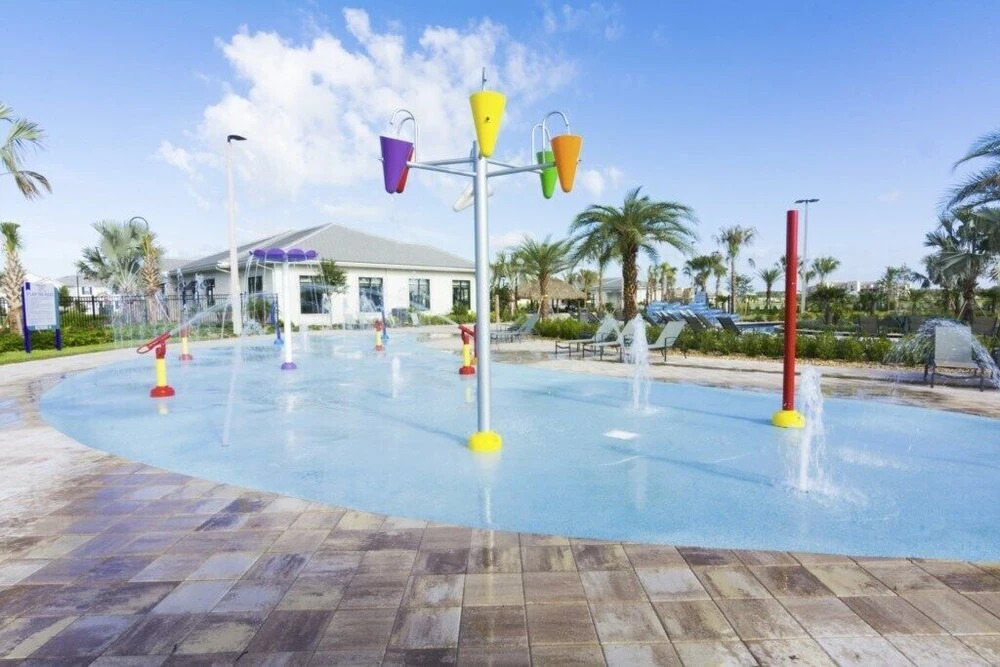 Top Deluxe Apartment at Storey Lake Sl4751-402