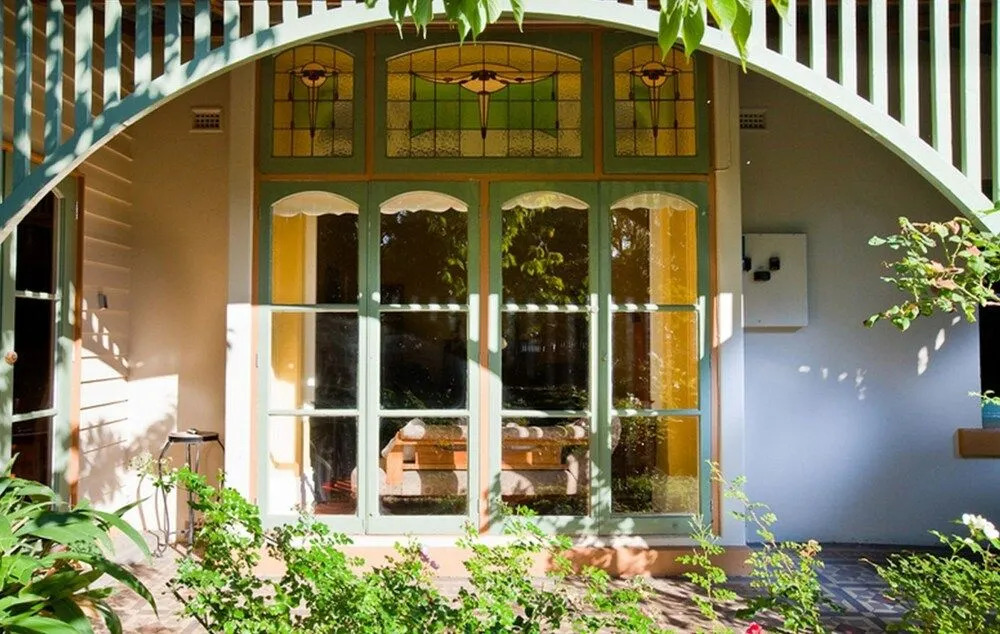 Seaton on Spence - Old world charm with modern living