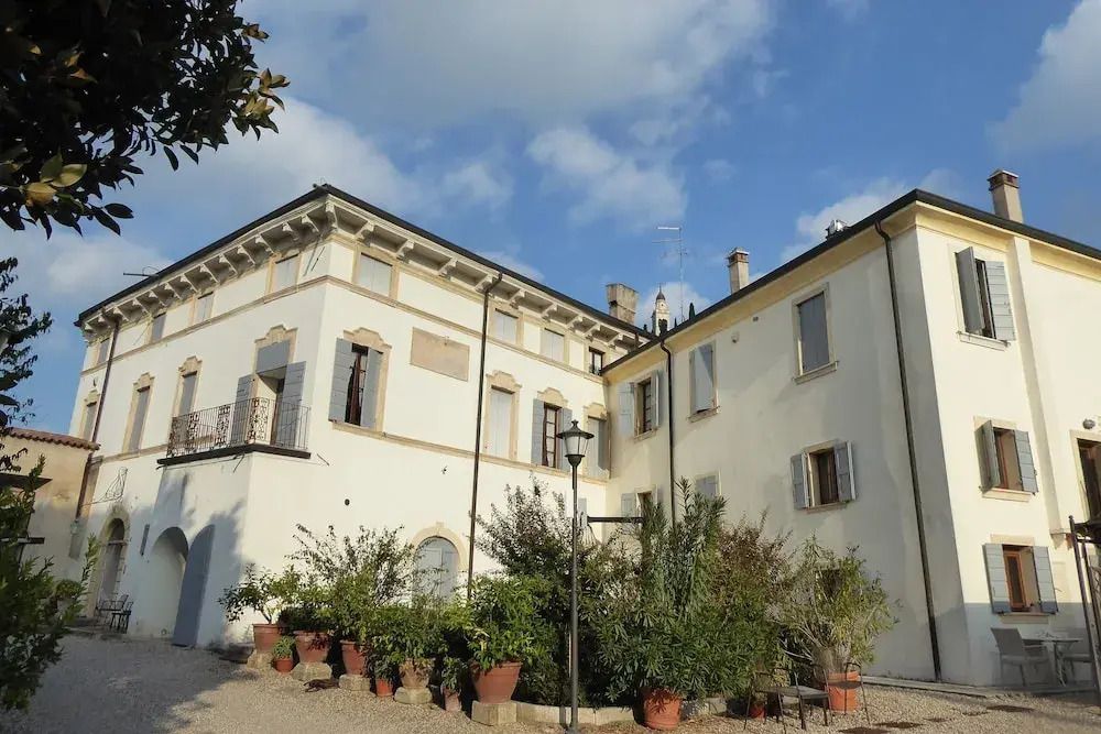 Calicantus Verona Pool Wifi