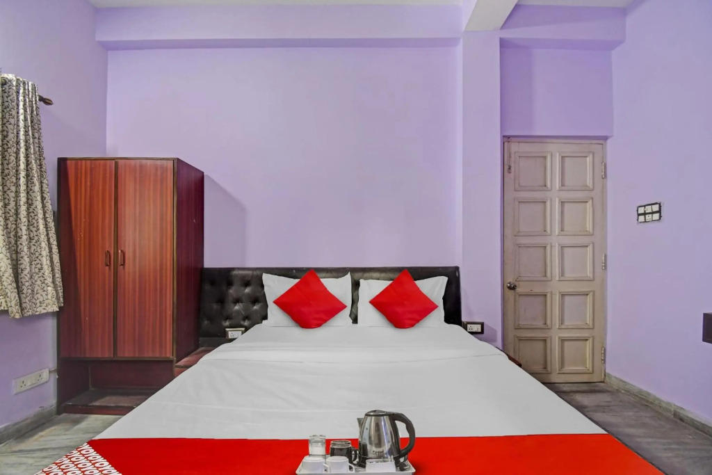 OYO Flagship 70388 R A Homestay