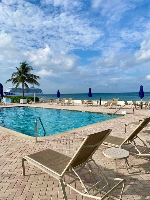 Oceanfront Condo on Seven Mile Beach