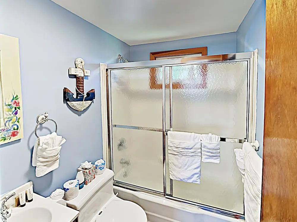 55 West Dennis - 3 Br Home