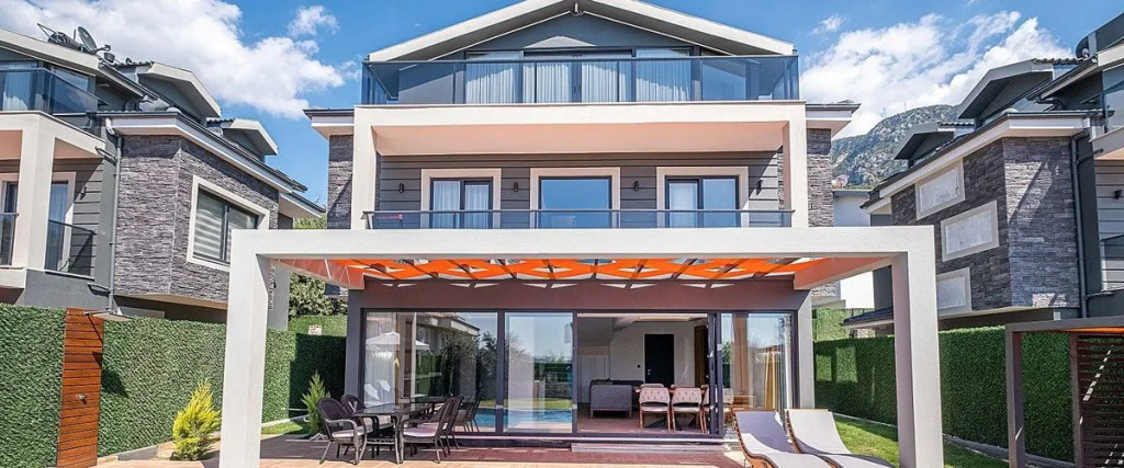 Luxurylifevillas