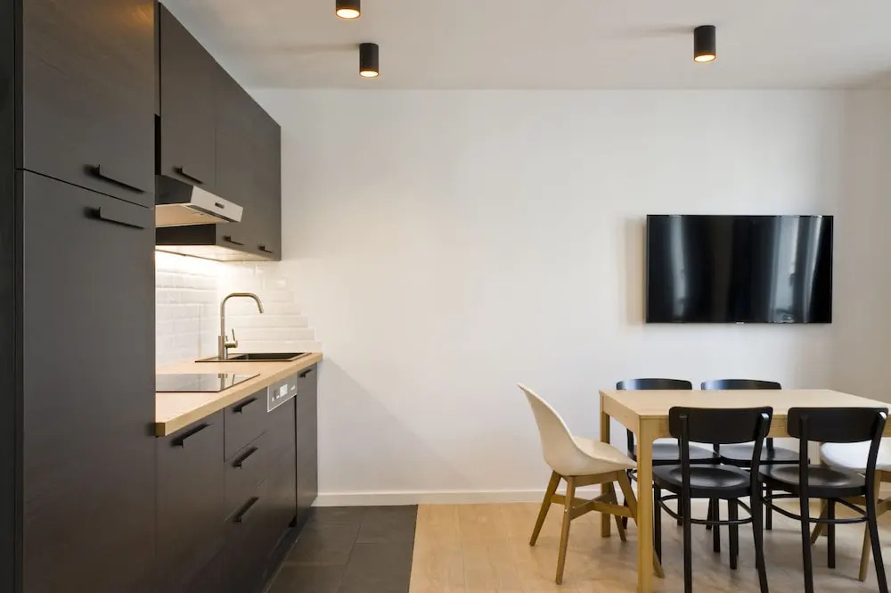 Pick A Flats Nation Avron Apartments