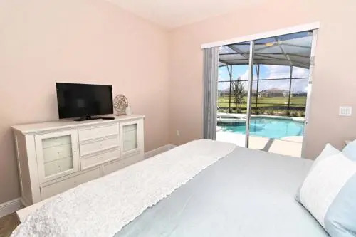 Oakbourne Villa #230929