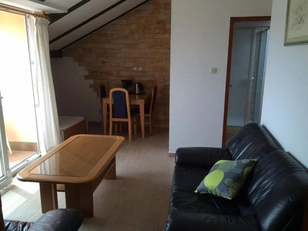 Apartments 30m from the beach