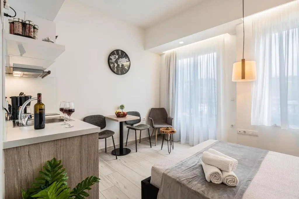 White&Gray Apartment