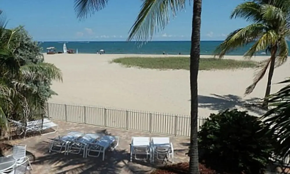 Oceanfront Luxury Townhouse 5/4 FOR 18 Heated Pool