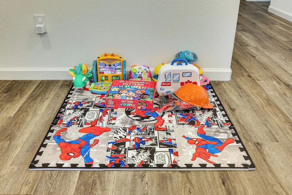 Spacious Family Home in Stockton - Pets Welcome!