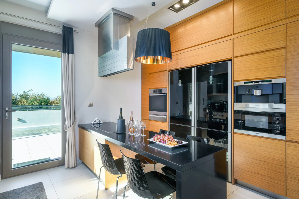 Oak Luxury Villa