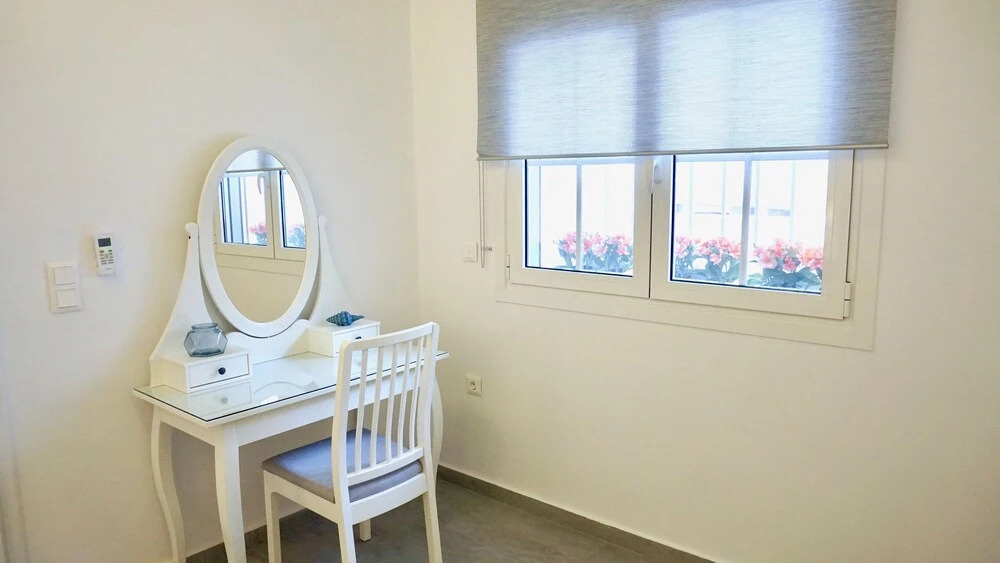 Cycladic Style Apt in Athens