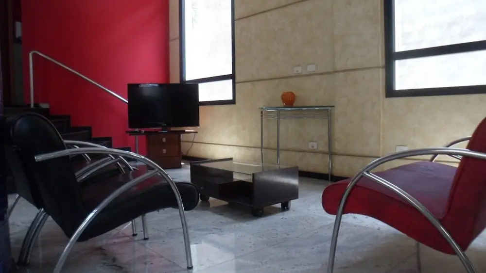 Platinum Hotel