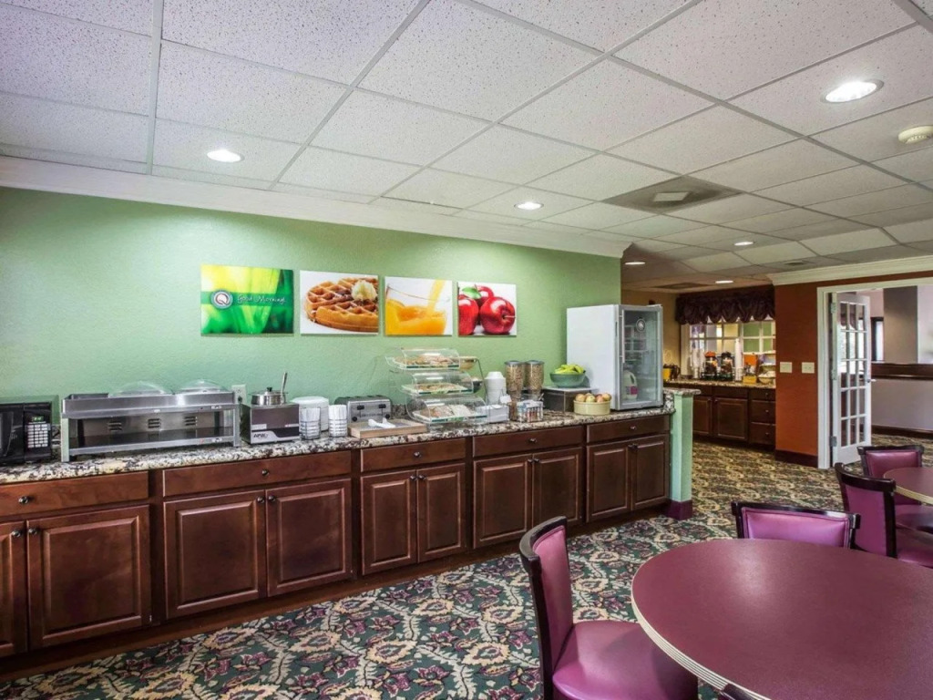 Quality Inn & Suites Lexington South