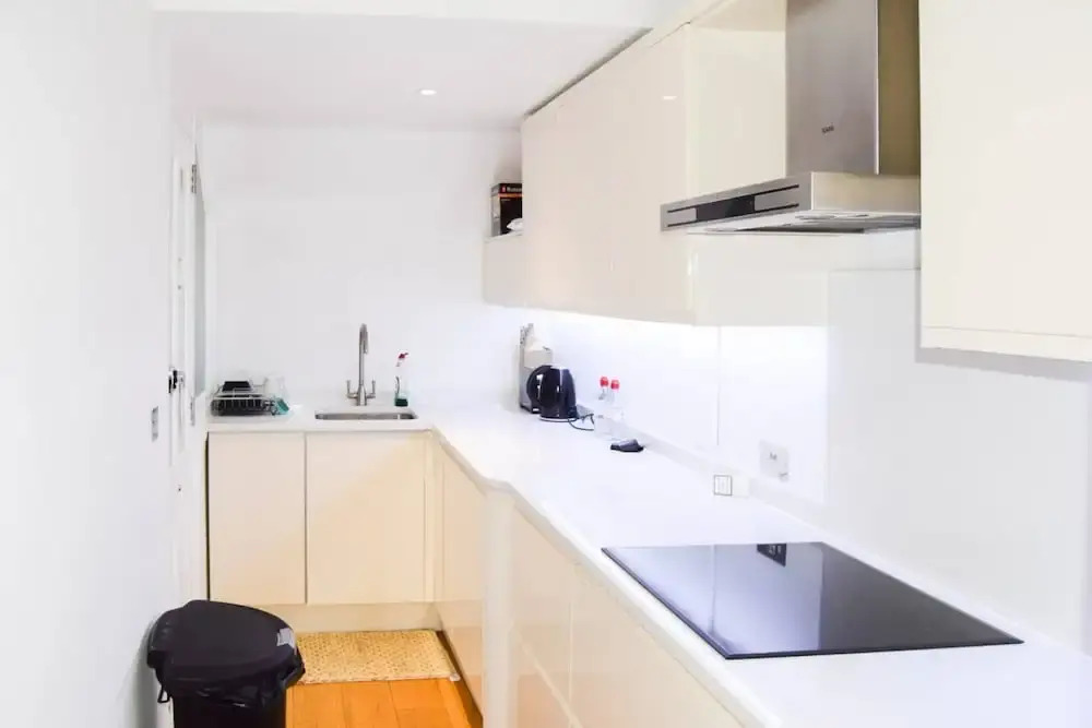 Well Located 1 Bedroom Flat In Sloane Square