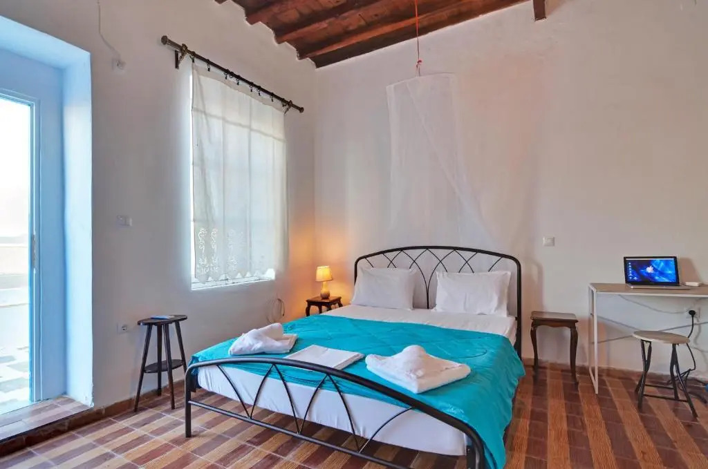 Persephone - Newly Renovated Cycladic Studio