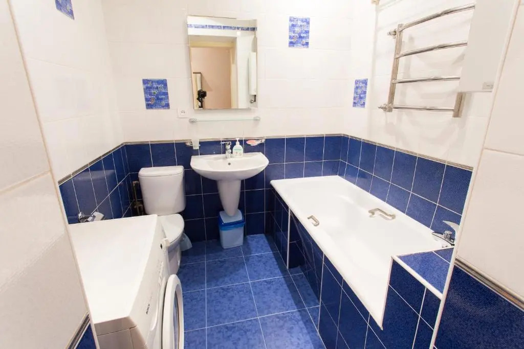Royal Apartment On Bazhanova 11 A