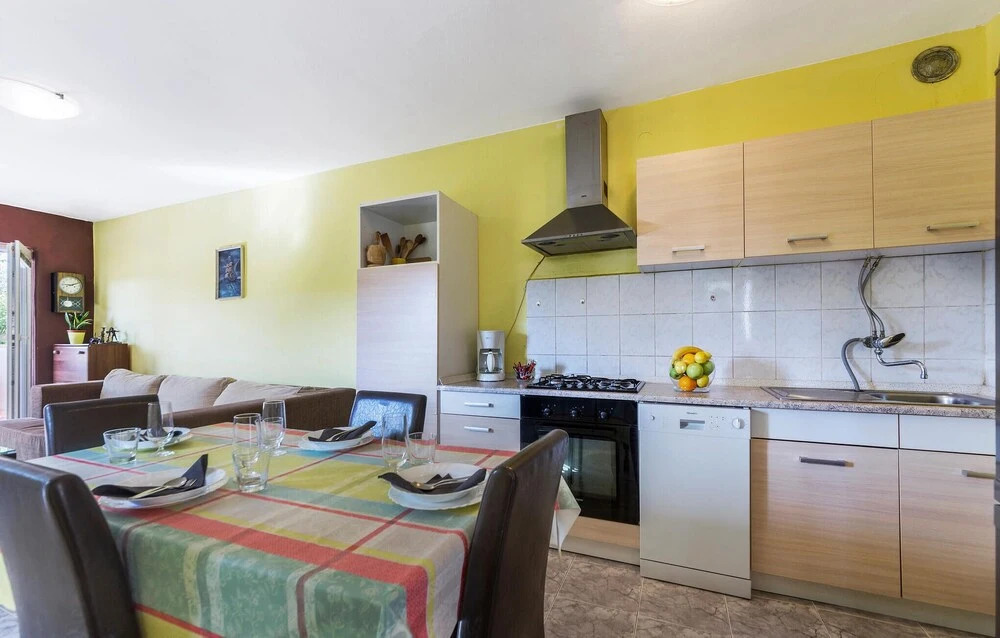Awesome Home in Pula With Wifi and 2 Bedrooms