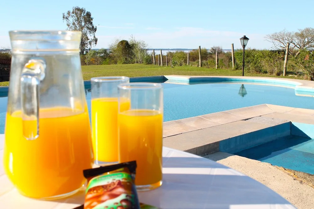 Brisas del Lago Apart y Hotel