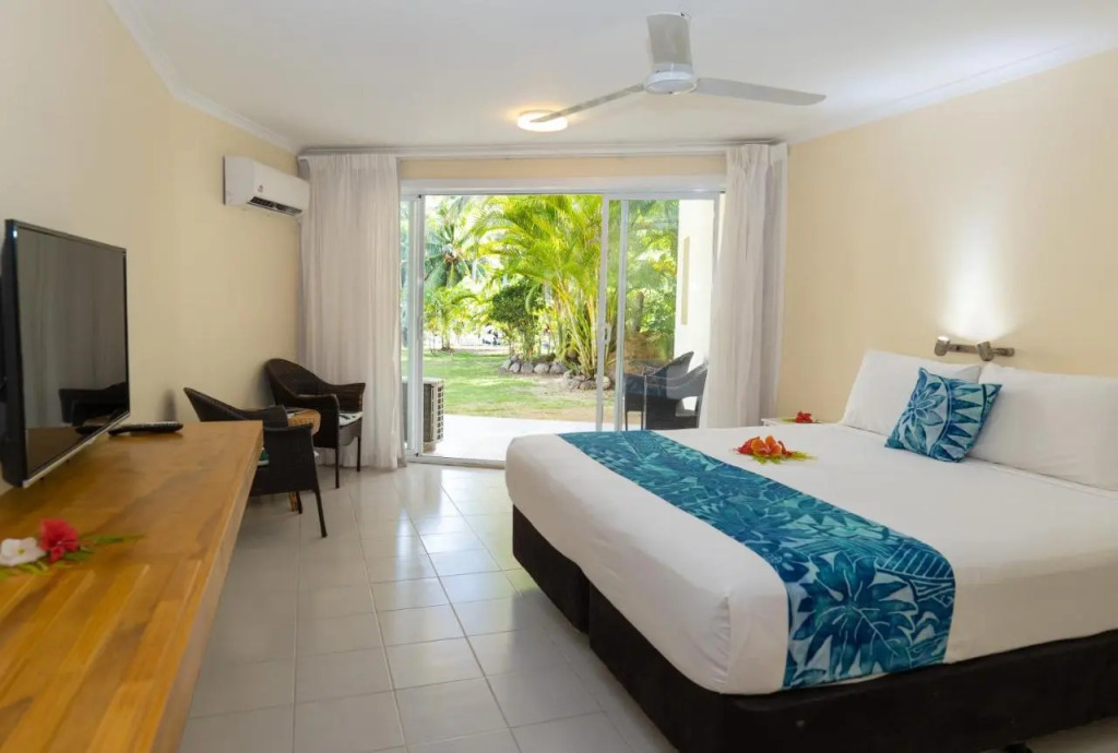 Club Raro Resort