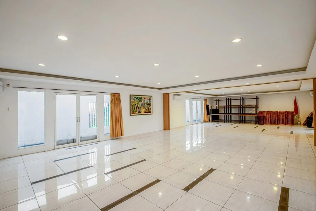 Sans Hotel Prime Cailendra Yogyakarta by RedDoorz