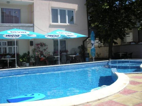 Peshev Family Hotel