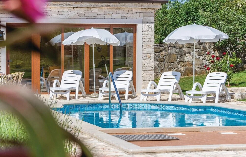 Luxurious Home In Buje
