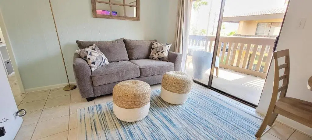 Tiki Condo 261