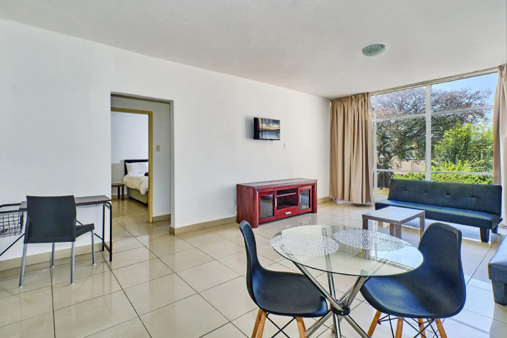 Inn & Out Sandton Park
