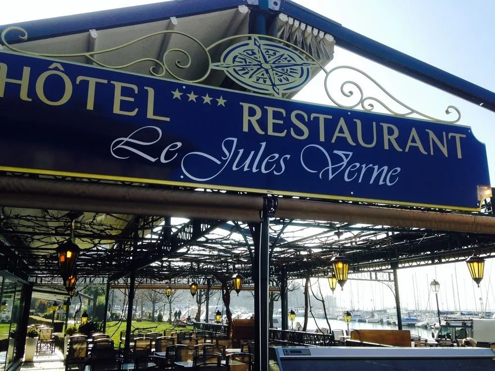 Hôtel La Riviera Victoria