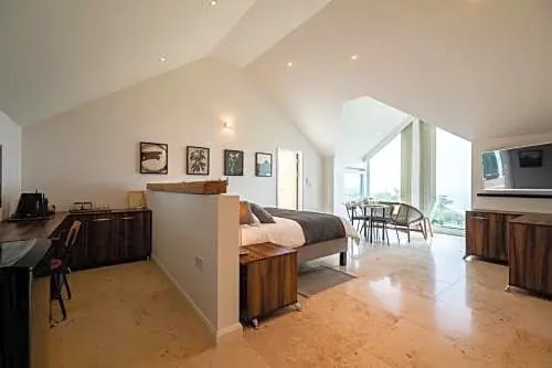 Ecton House