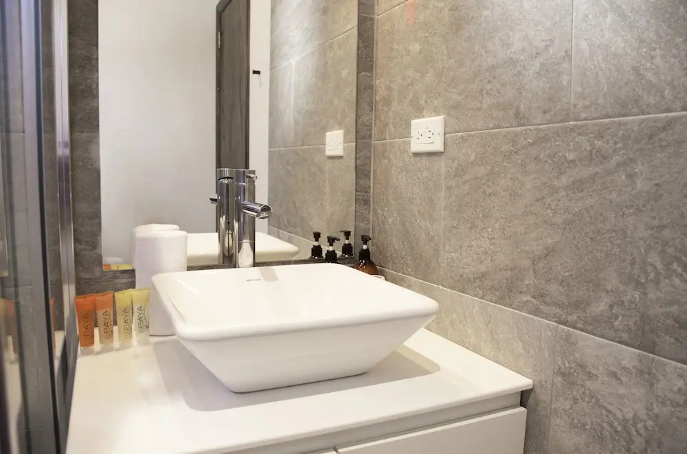 Tradewinds Apartments Simpson Bay