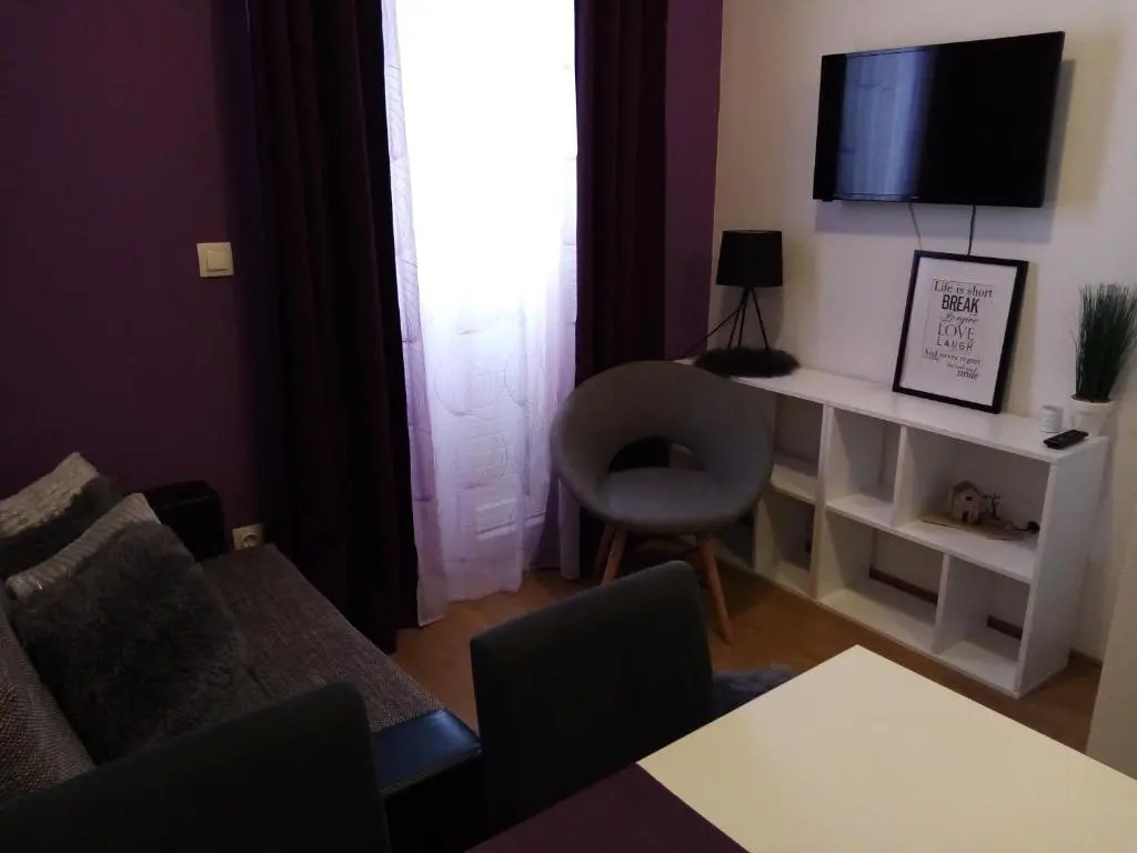 Tomena apartments