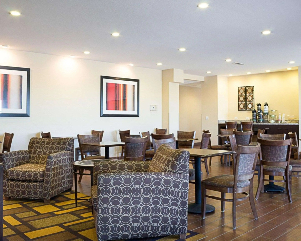 Quality Inn & Suites Minot North