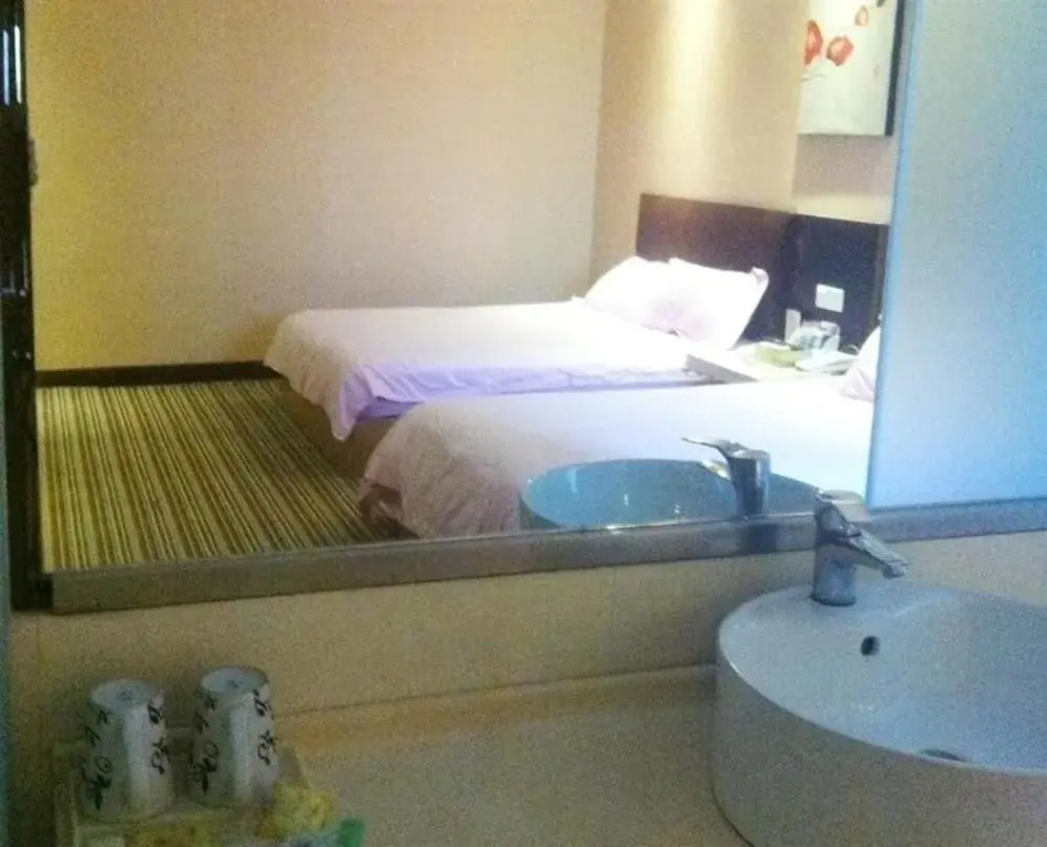 Ninghai Wuyiju 519 Business Hotel