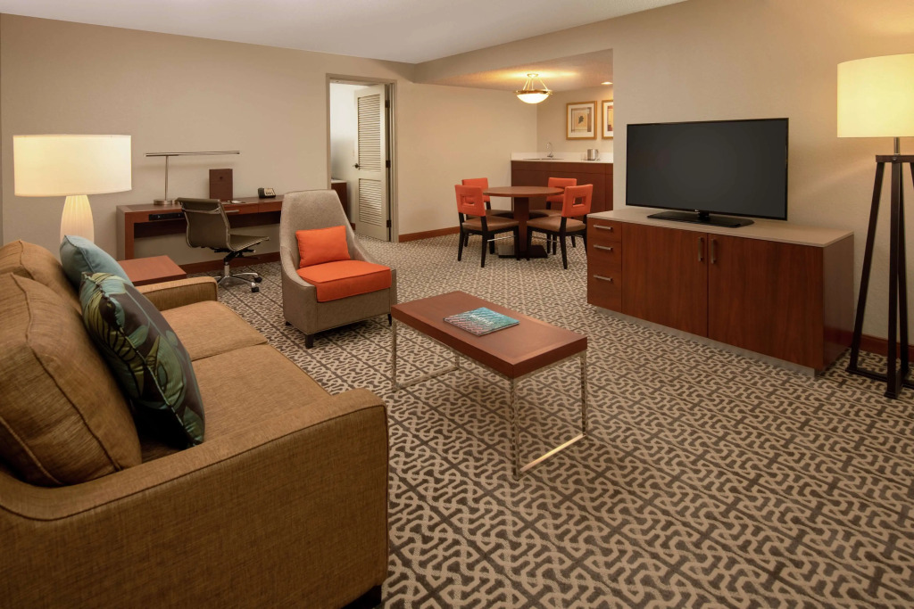 DoubleTree Suites by Hilton Seattle Airport/Southcenter