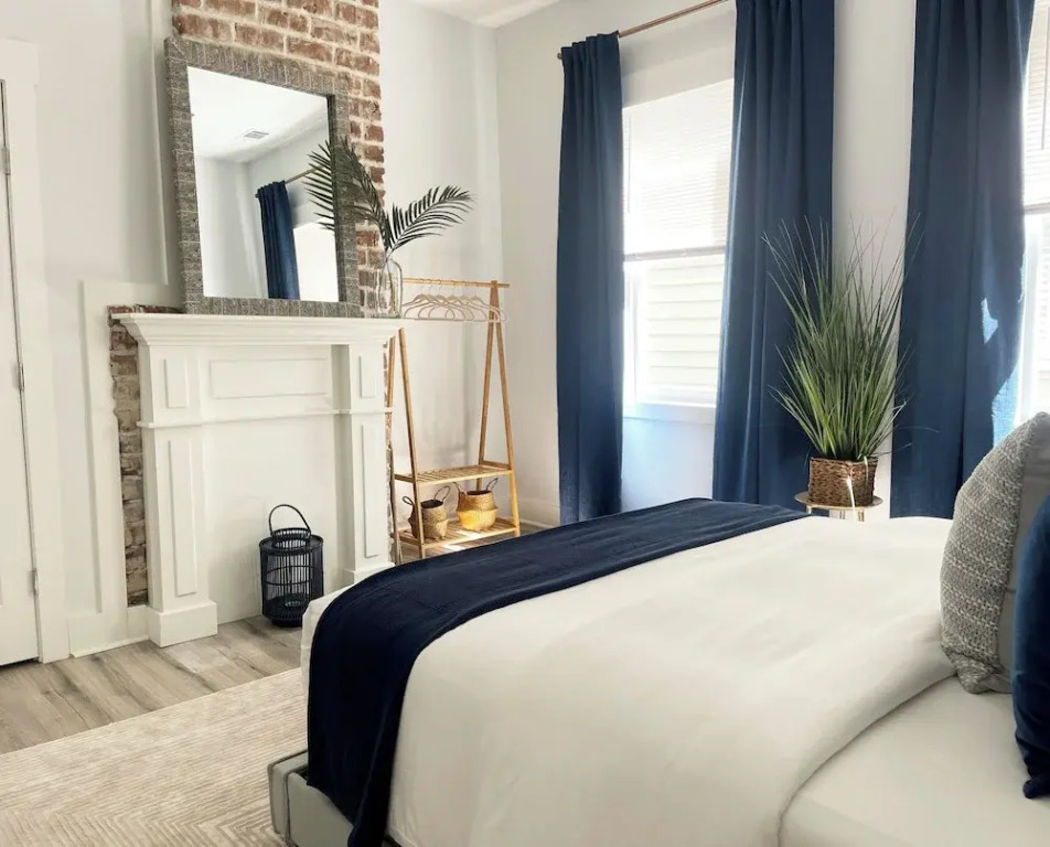 Stylish 1900s Renovated Apartments