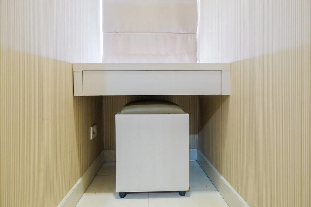 2Br Apartment Connected To Mall At Cinere Bellevue Suites