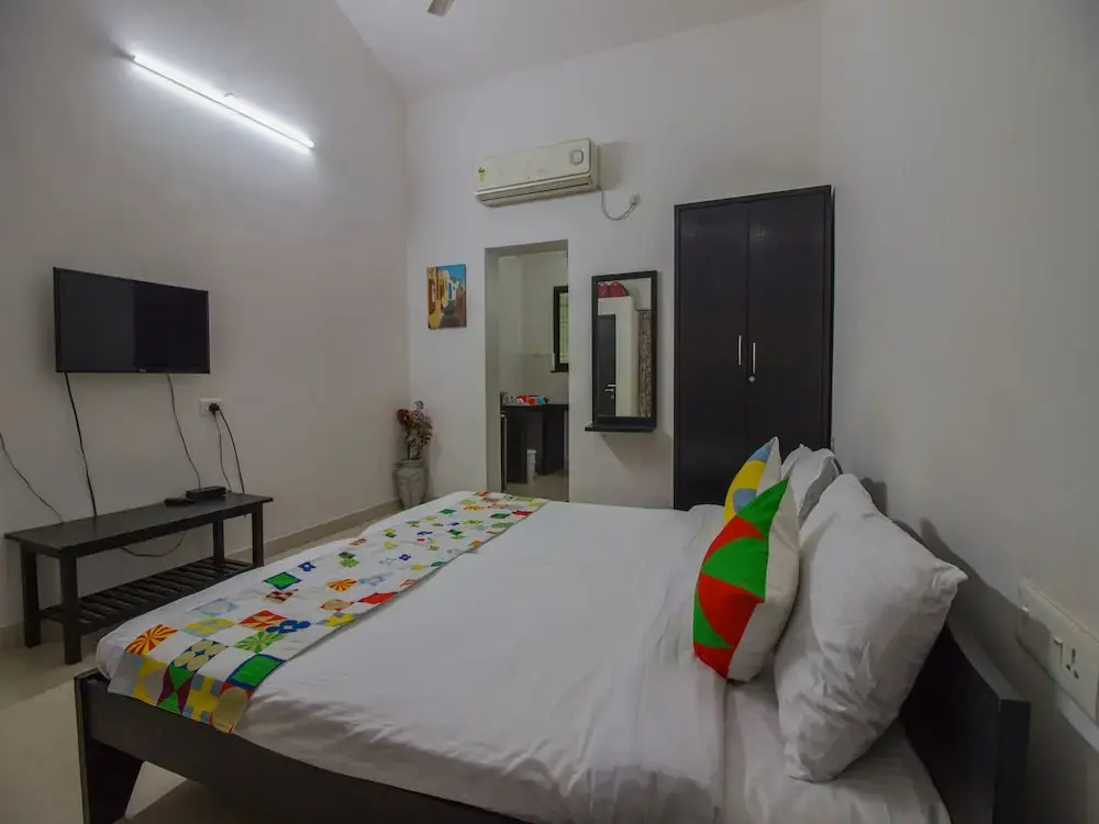 OYO 15774 Home Modern Studio Hill View Anjuna