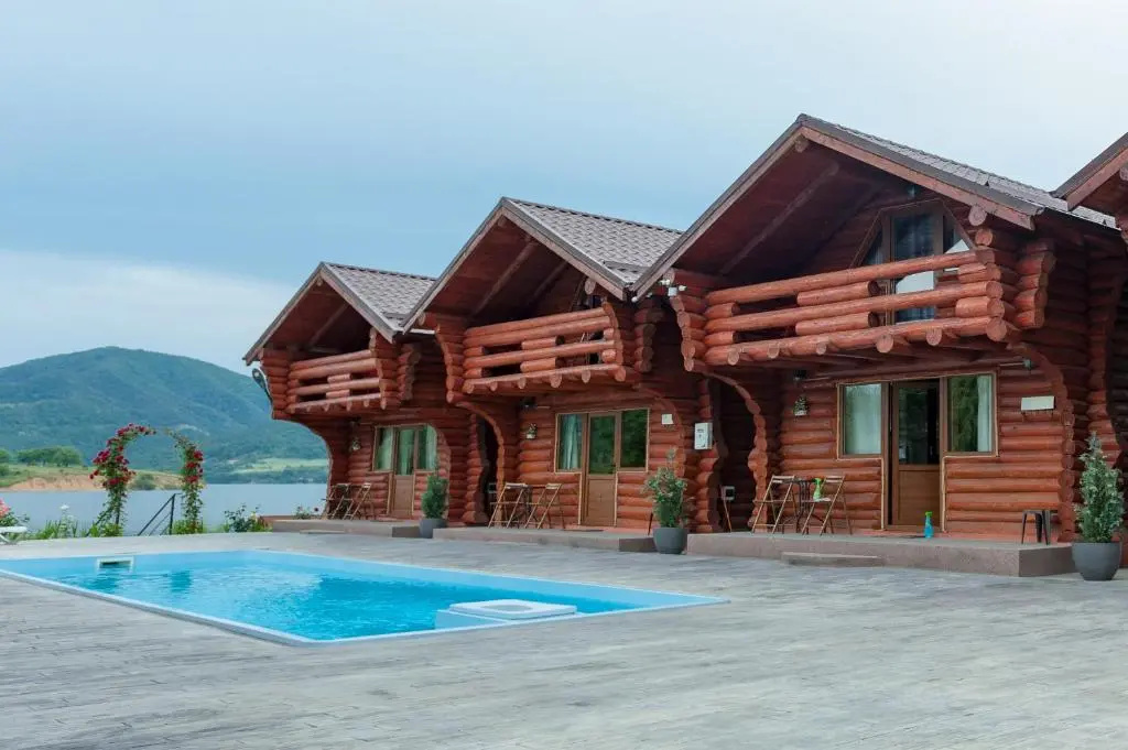 Villa Frans și Căbănuțe