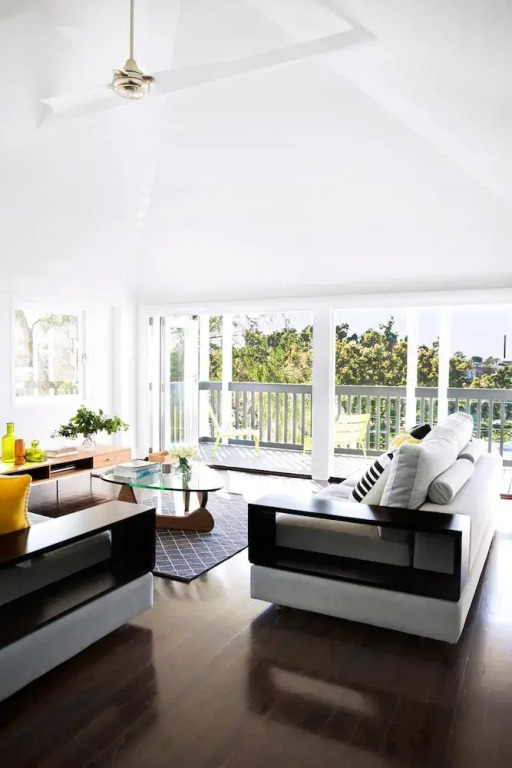 Stunning Family Home 5mins to CBD H332