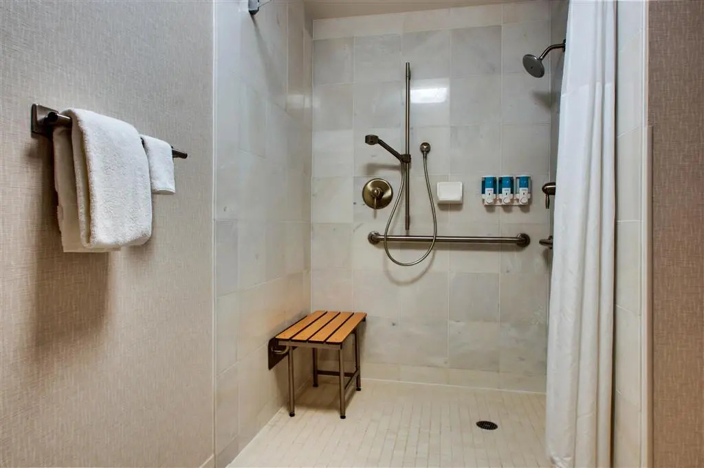 Drury Inn & Suites Findlay