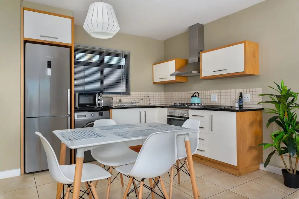 Knightsbridge 108