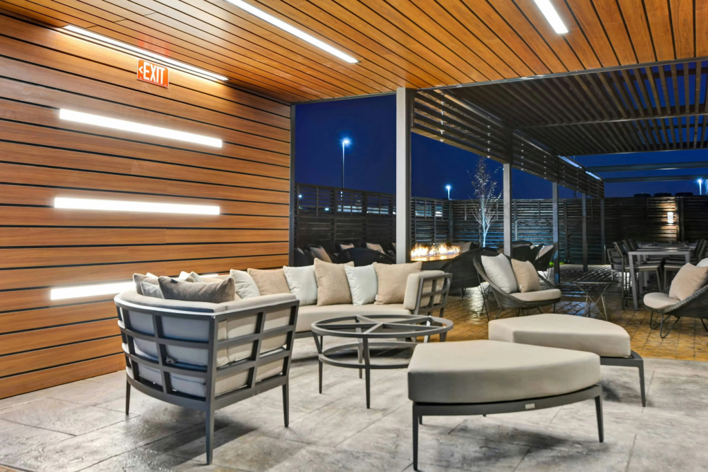 Courtyard by Marriott Bentonville Rogers Promenade