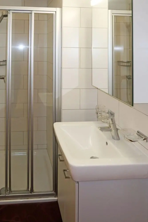 Pinsons Vex in Vex With 2 Bedrooms and 3 Bathrooms