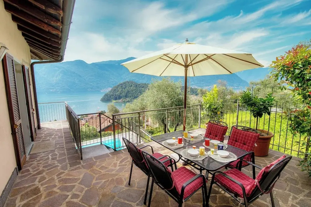 Villa degli Angeli - by MyHomeInComo