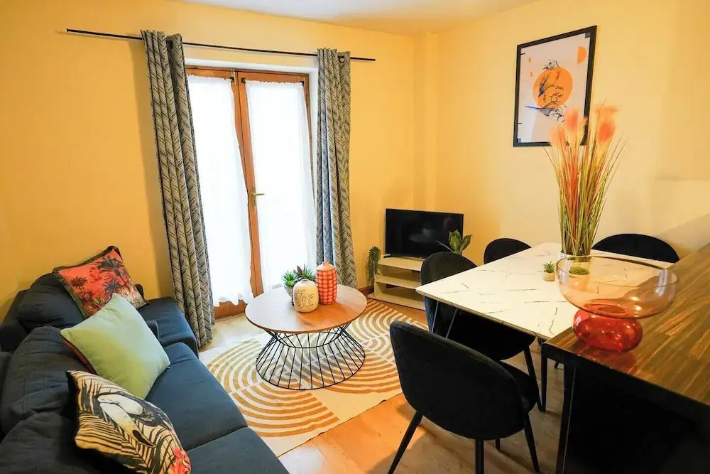 2-bed Apartment Near Beaches & Attractions Petsok